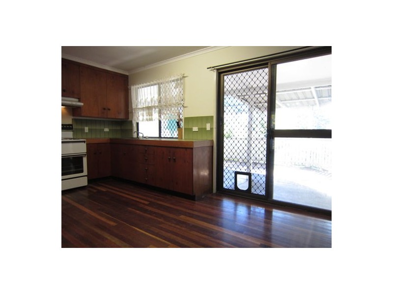 72 Reif Street, Flinders View QLD 4305