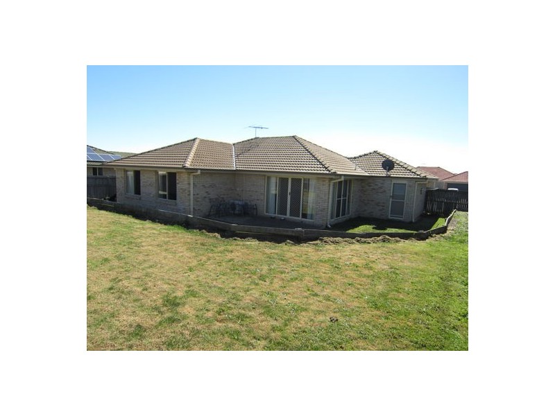 36 Wattle Crescent, Raceview QLD 4305