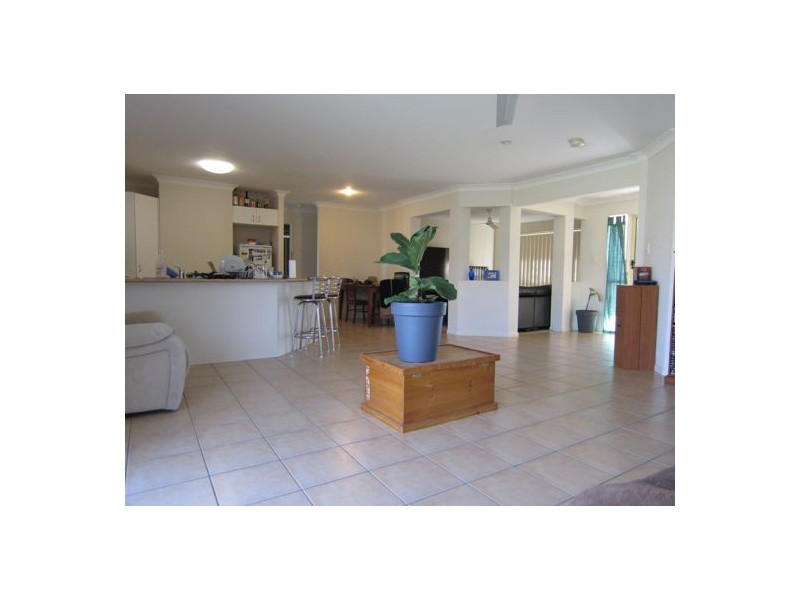 36 Wattle Crescent, Raceview QLD 4305