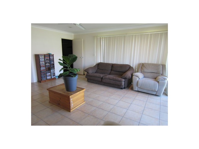 36 Wattle Crescent, Raceview QLD 4305