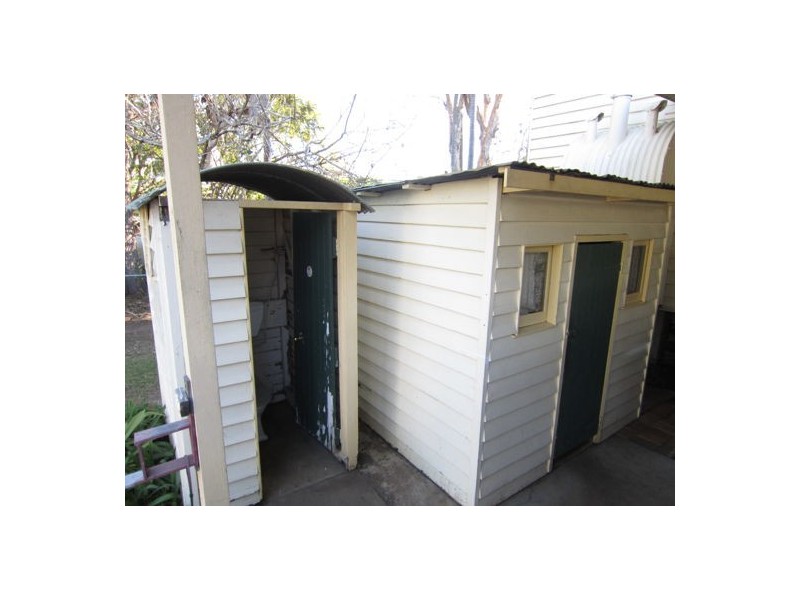 124 Thorn Street, Ipswich QLD 4305