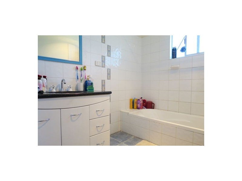 34 Horton Street, Bundamba QLD 4304