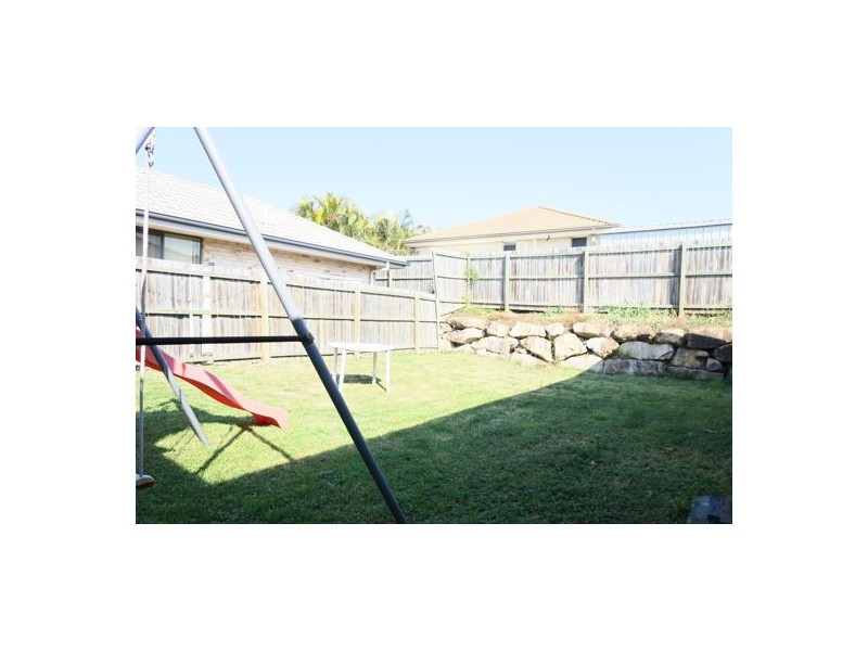 101 Anna Drive, Raceview QLD 4305