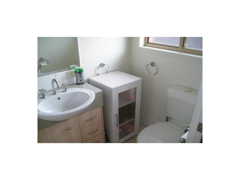 101 Anna Drive, Raceview QLD 4305