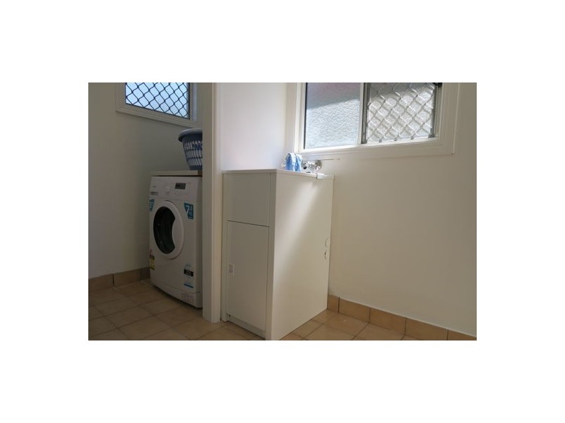 15 Hayes Street, Raceview QLD 4305