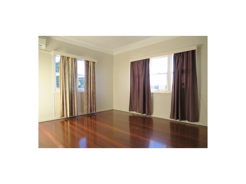 120 Lobb Street, Churchill QLD 4305