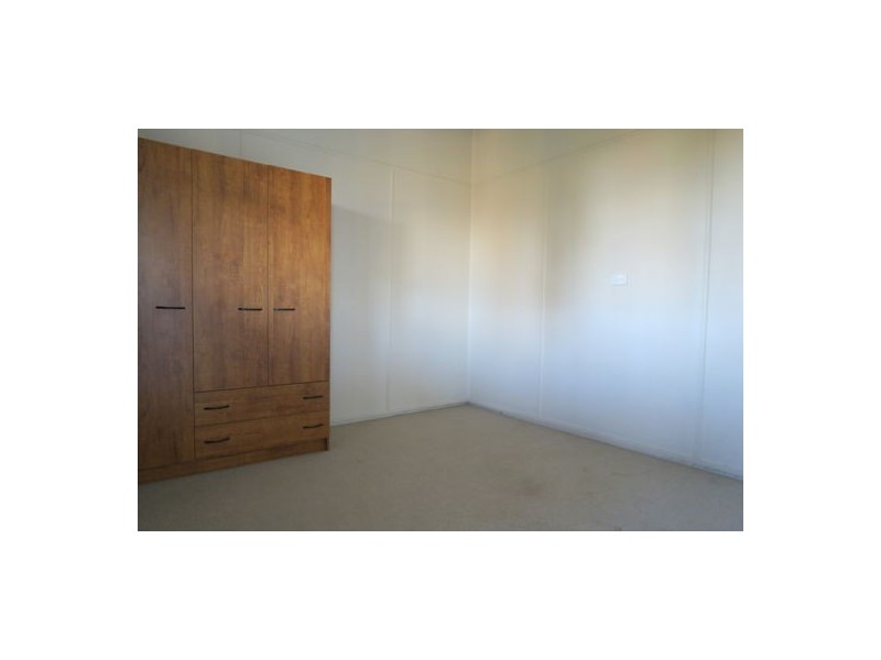 120 Lobb Street, Churchill QLD 4305