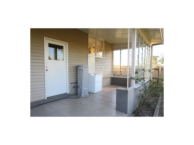 120 Lobb Street, Churchill QLD 4305