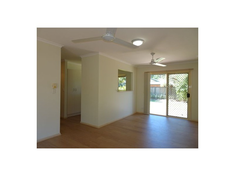 8/13 John Staines Crescent, North Ipswich QLD 4305