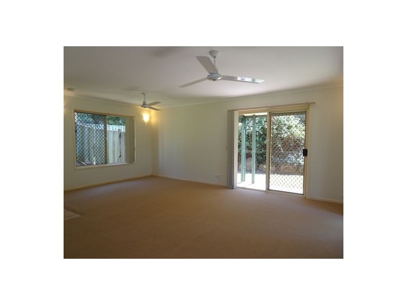 8/13 John Staines Crescent, North Ipswich QLD 4305