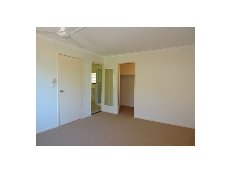8/13 John Staines Crescent, North Ipswich QLD 4305