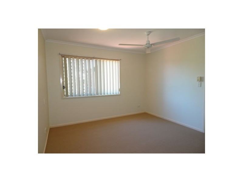 8/13 John Staines Crescent, North Ipswich QLD 4305