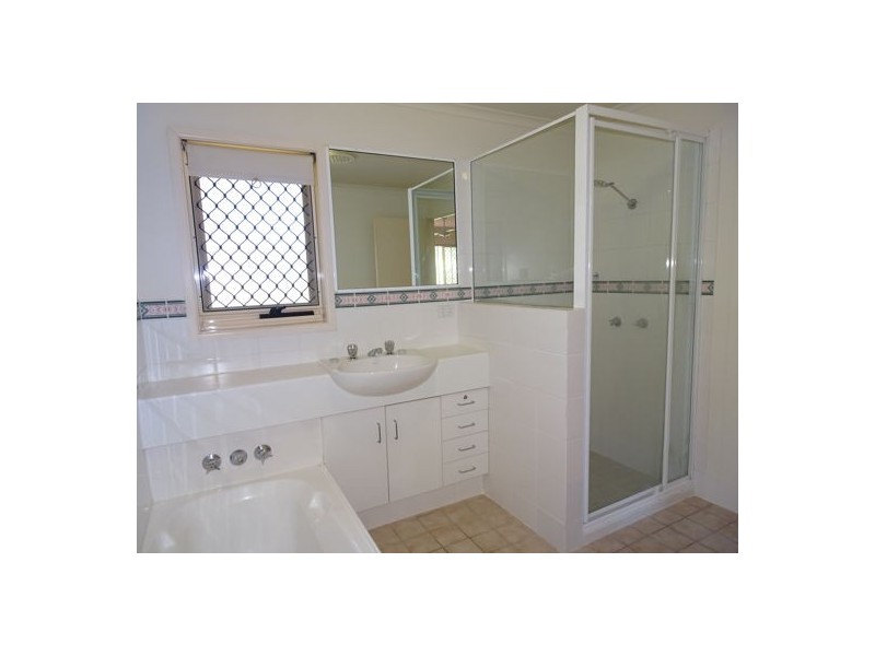 8/13 John Staines Crescent, North Ipswich QLD 4305