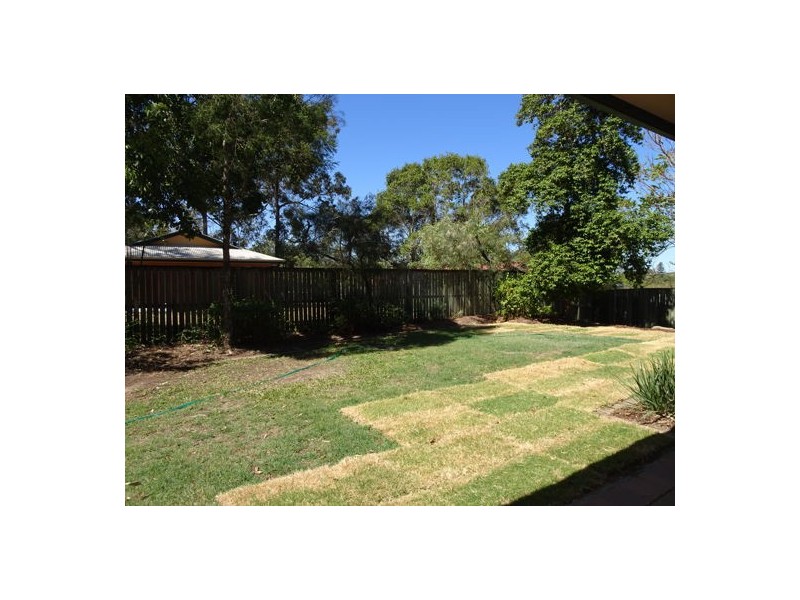 8/13 John Staines Crescent, North Ipswich QLD 4305