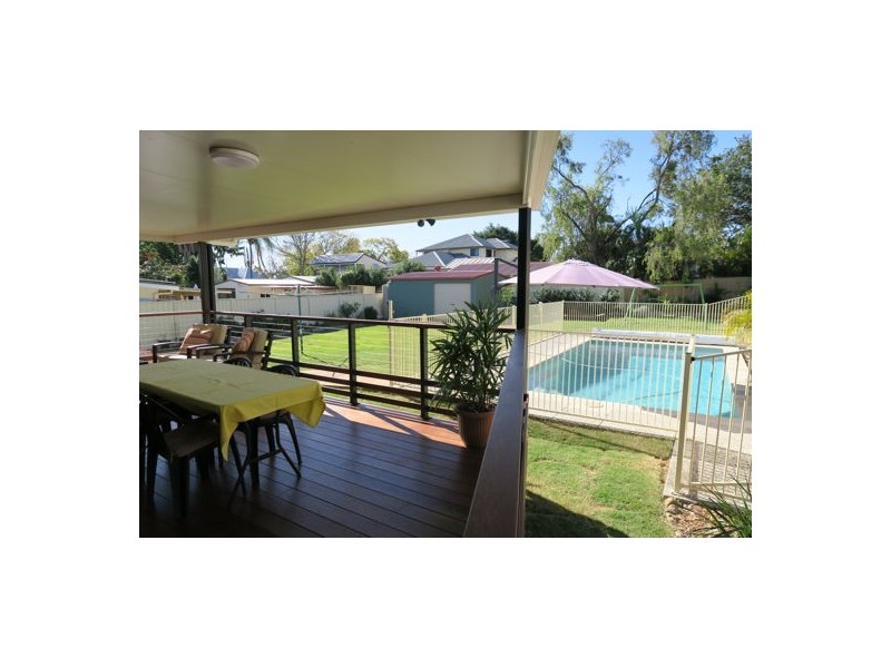 12 Jackson Street, Eastern Heights QLD 4305