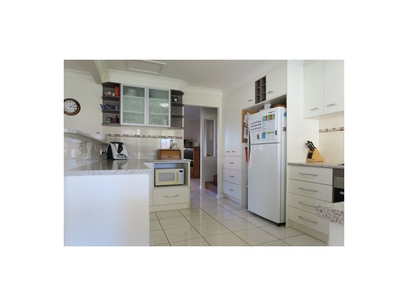 12 Jackson Street, Eastern Heights QLD 4305