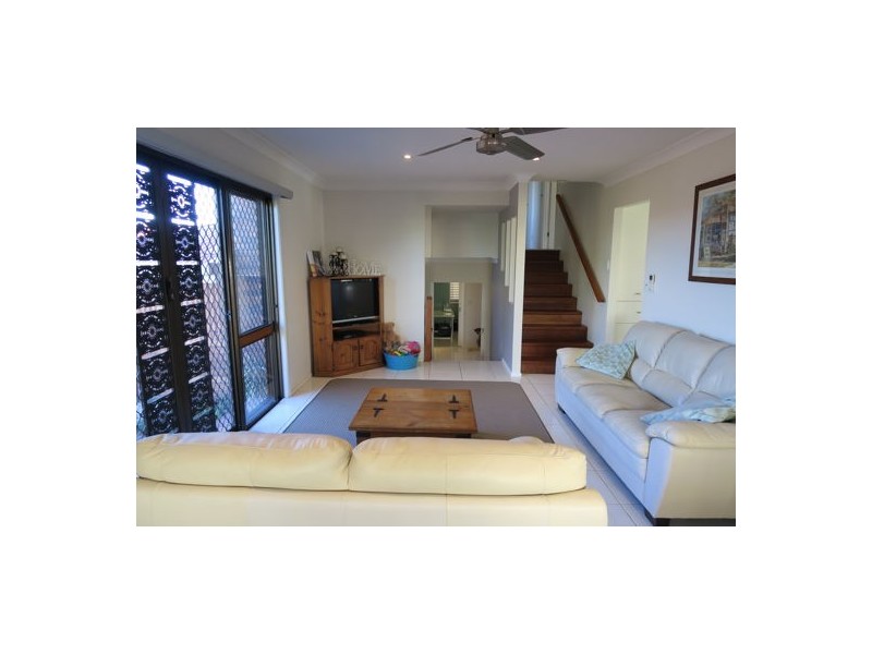 12 Jackson Street, Eastern Heights QLD 4305