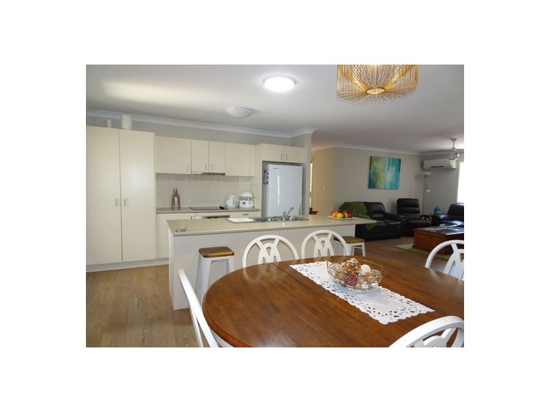 22 Bolingbroke Street East, Fernvale QLD 4306