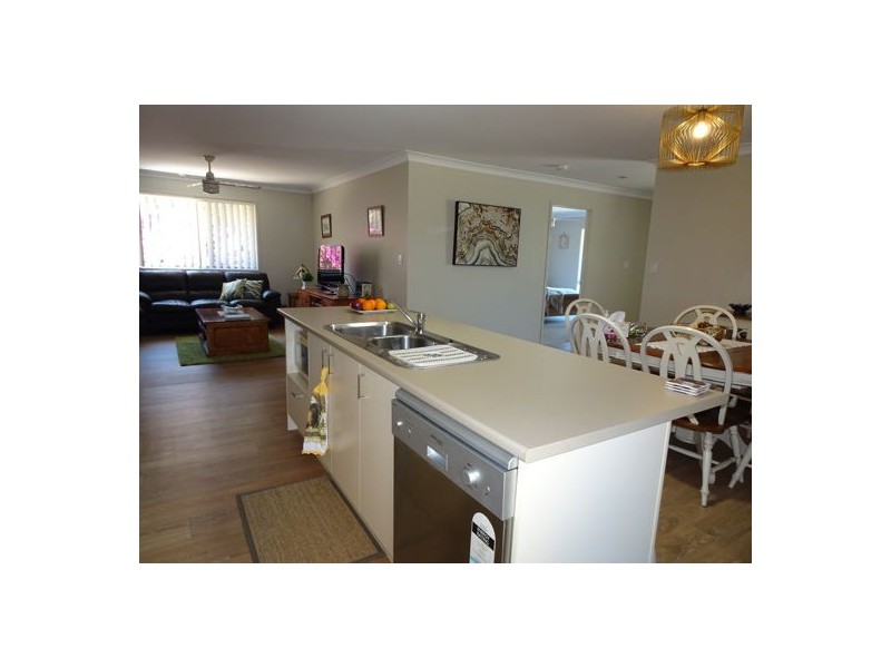 22 Bolingbroke Street East, Fernvale QLD 4306