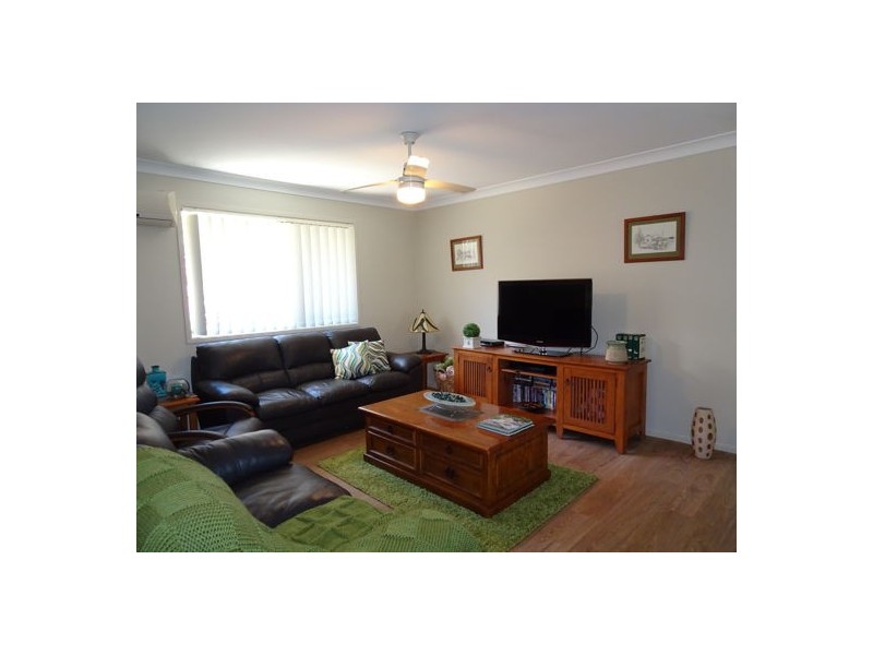 22 Bolingbroke Street East, Fernvale QLD 4306