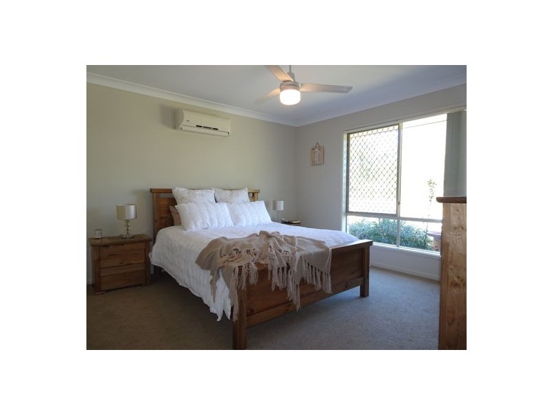 22 Bolingbroke Street East, Fernvale QLD 4306