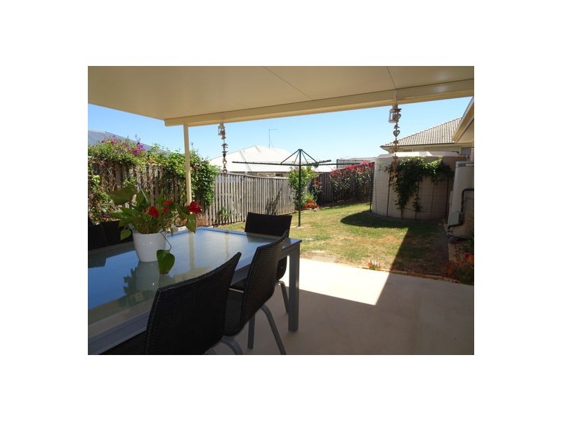 22 Bolingbroke Street East, Fernvale QLD 4306