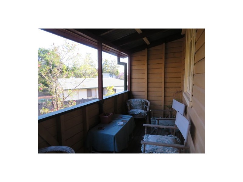 15 Brisbane Road, Dinmore QLD 4303