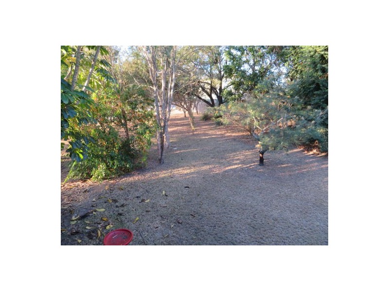 15 Brisbane Road, Dinmore QLD 4303