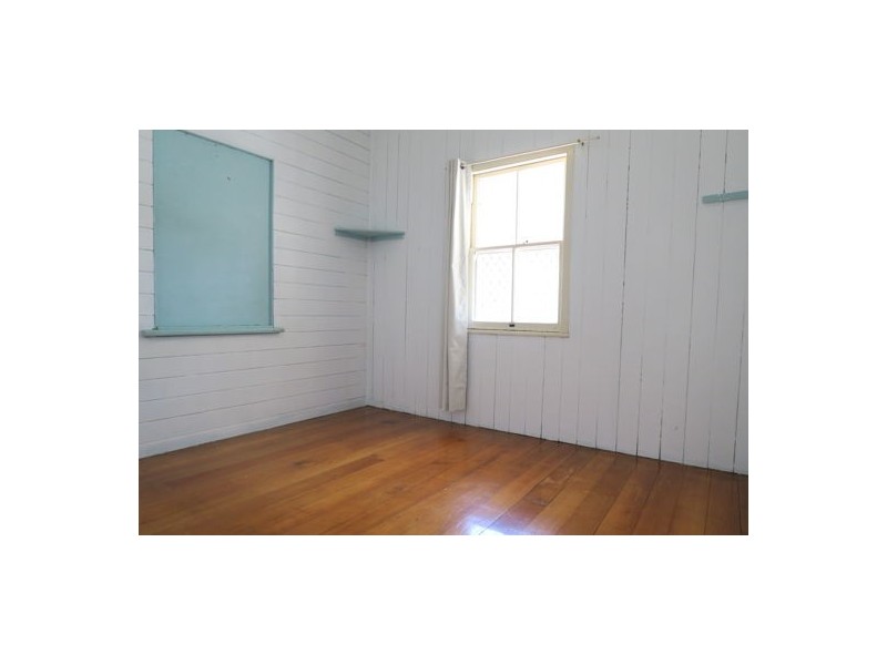 22 Glossop Street, Brassall QLD 4305