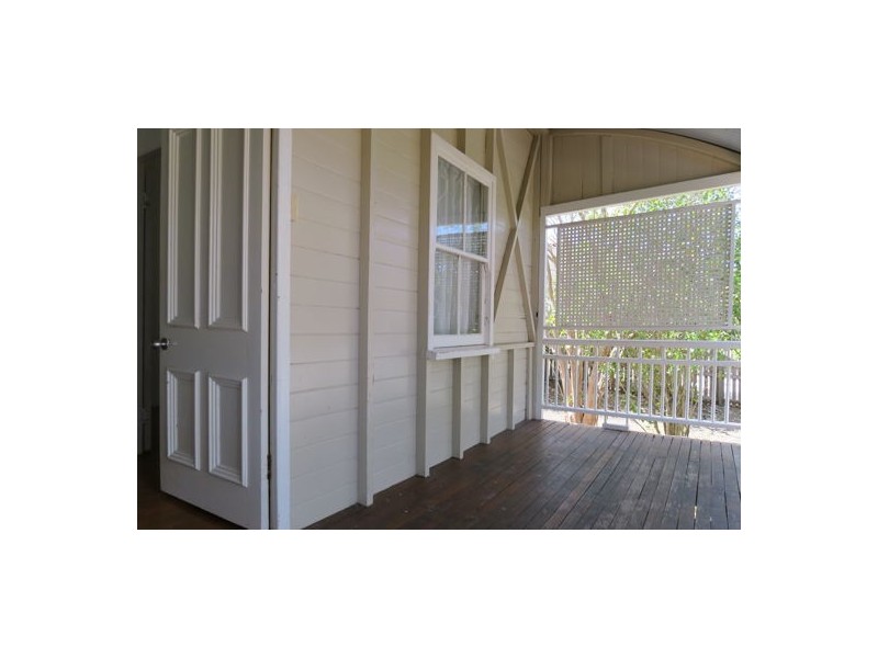 22 Glossop Street, Brassall QLD 4305