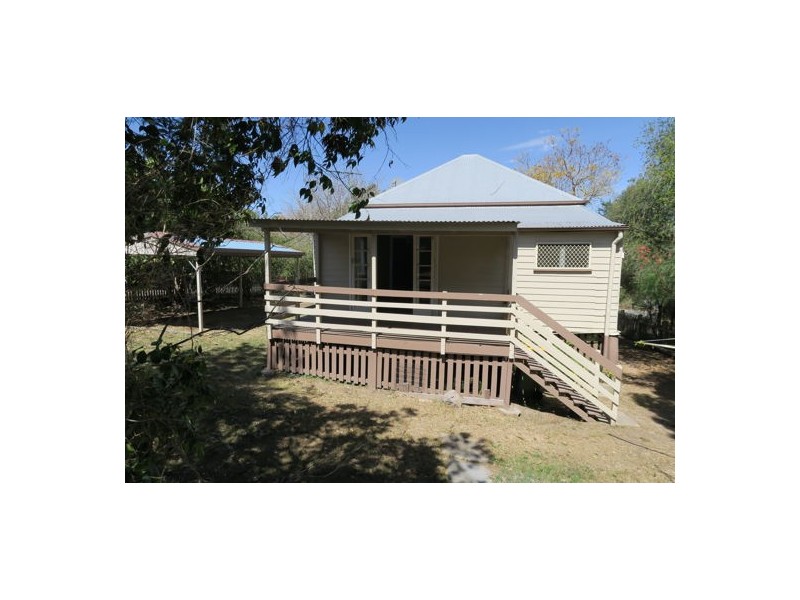22 Glossop Street, Brassall QLD 4305