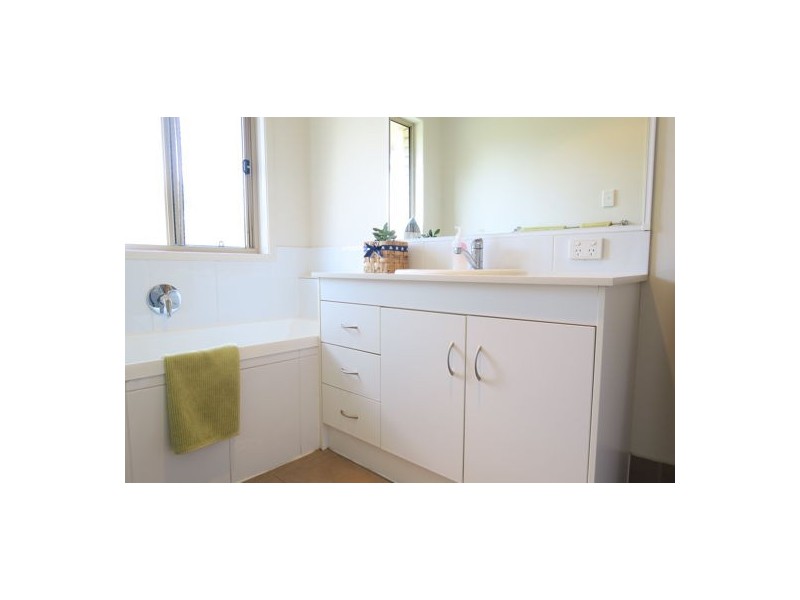 20 Neumann Place, Leichhardt QLD 4305
