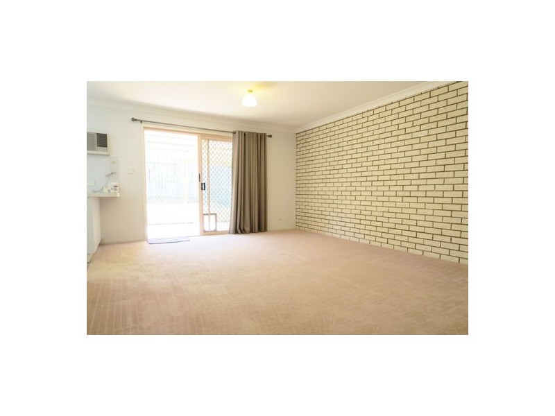 1/10 Cocos Place, Raceview QLD 4305
