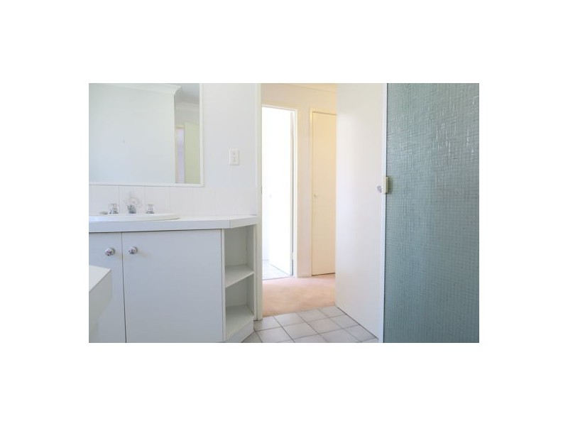 1/10 Cocos Place, Raceview QLD 4305