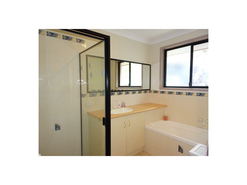 11 Calder Court, Brassall QLD 4305