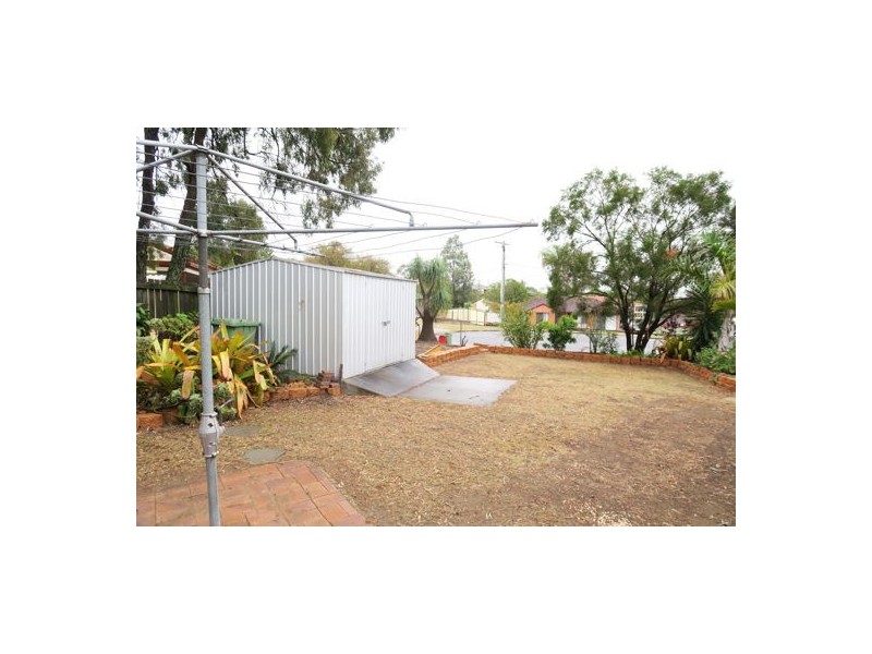 4 Marlyn Street, Yamanto QLD 4305