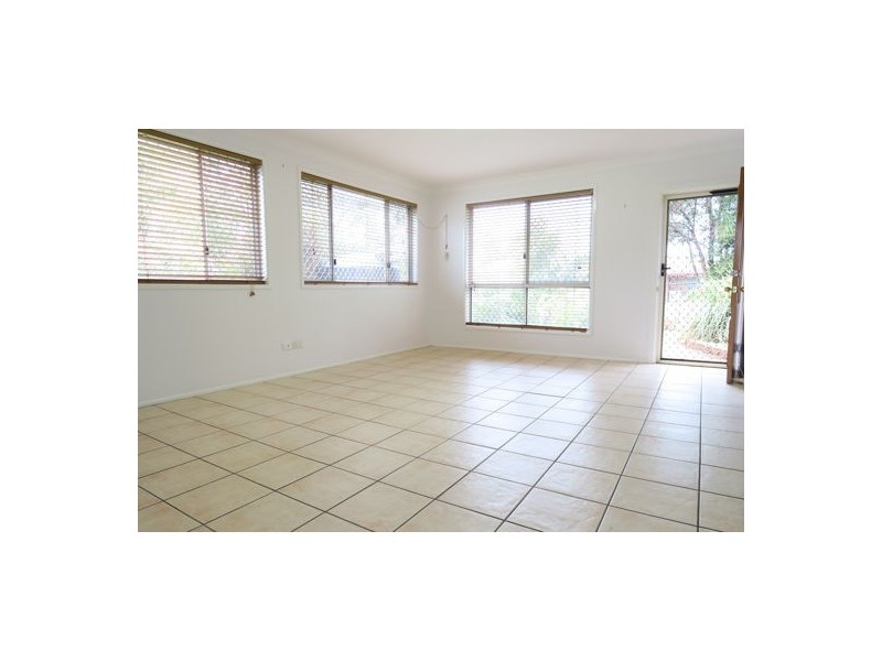 4 Marlyn Street, Yamanto QLD 4305