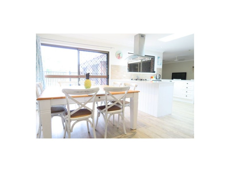 3 Alfred Place, Flinders View QLD 4305