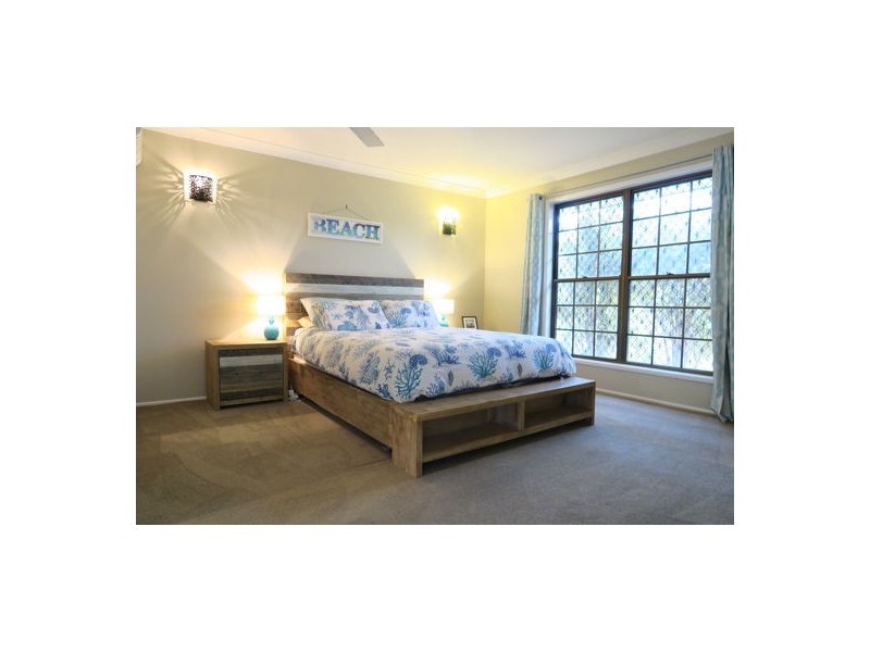 3 Alfred Place, Flinders View QLD 4305
