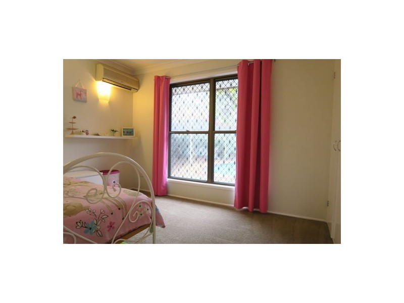 3 Alfred Place, Flinders View QLD 4305