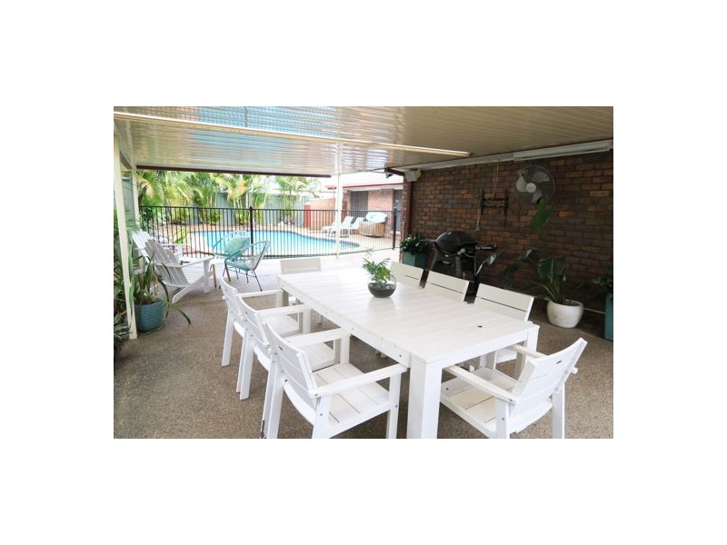 3 Alfred Place, Flinders View QLD 4305