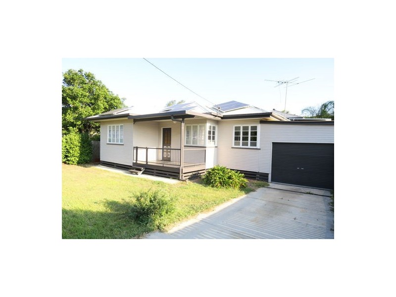 11 Cemetery Road, Raceview QLD 4305