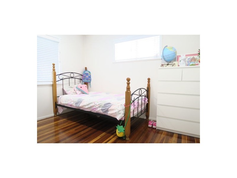 37 Cascade Street, Raceview QLD 4305