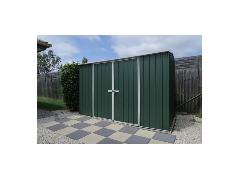 15 Waratah Court, Yamanto QLD 4305