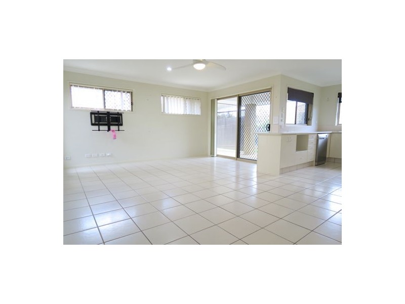 15 Waratah Court, Yamanto QLD 4305