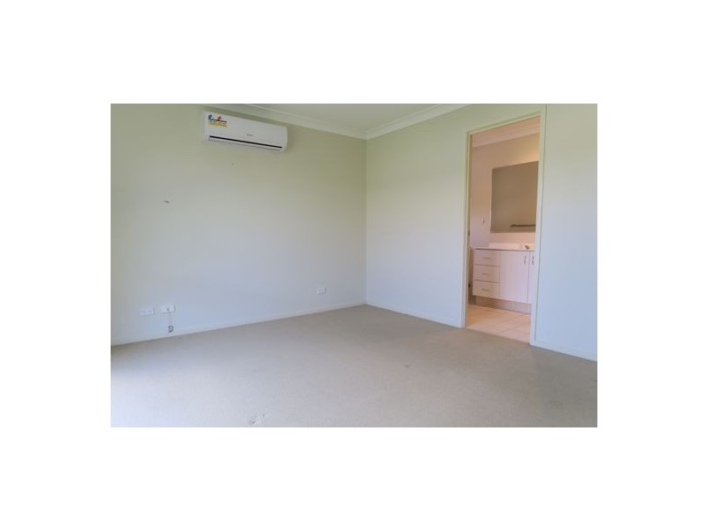 15 Waratah Court, Yamanto QLD 4305