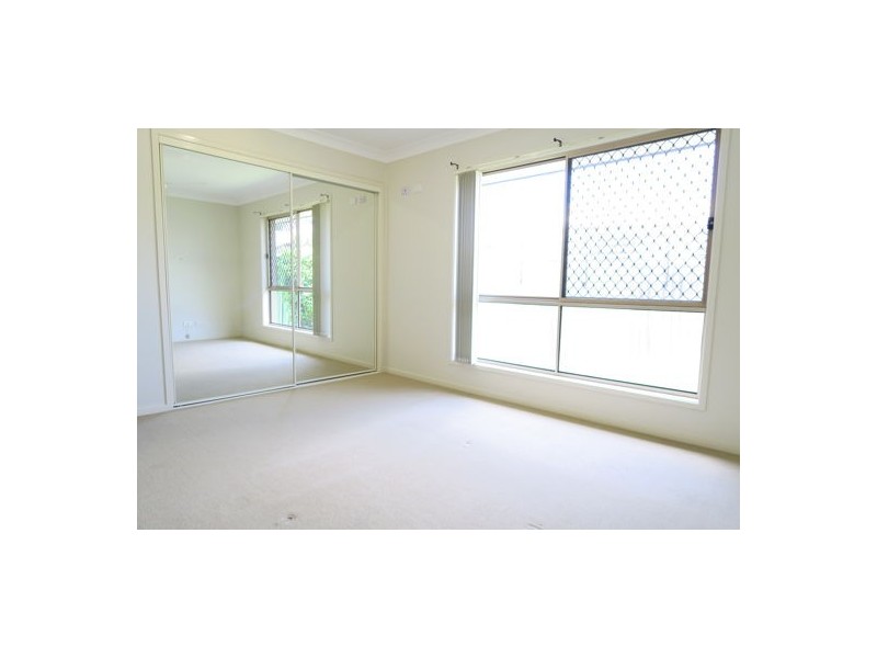 15 Waratah Court, Yamanto QLD 4305