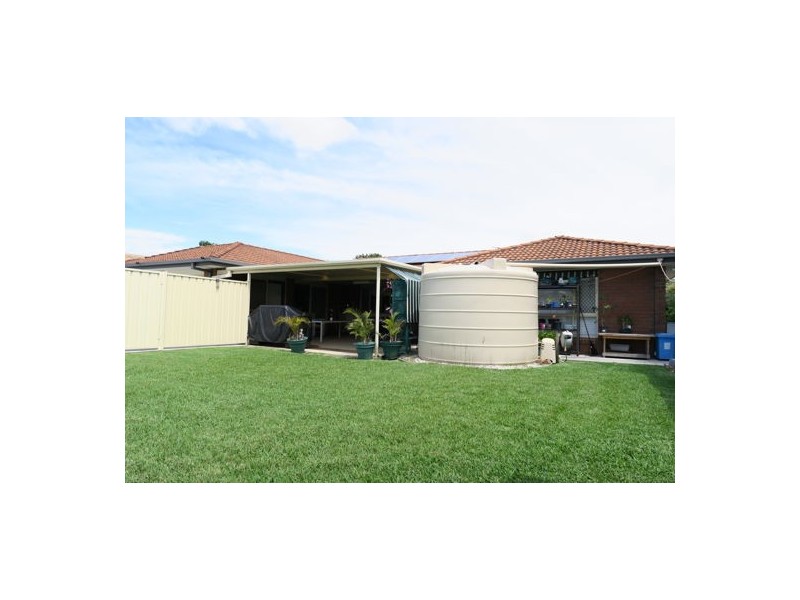 9 Pioneer Drive, Raceview QLD 4305