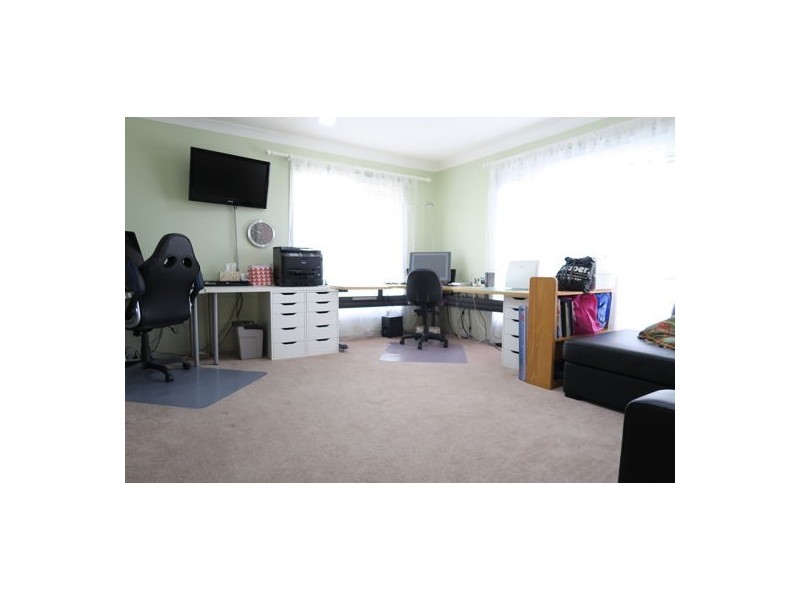 9 Pioneer Drive, Raceview QLD 4305