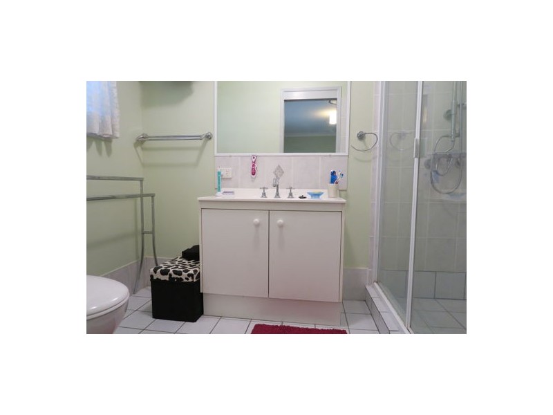 9 Pioneer Drive, Raceview QLD 4305